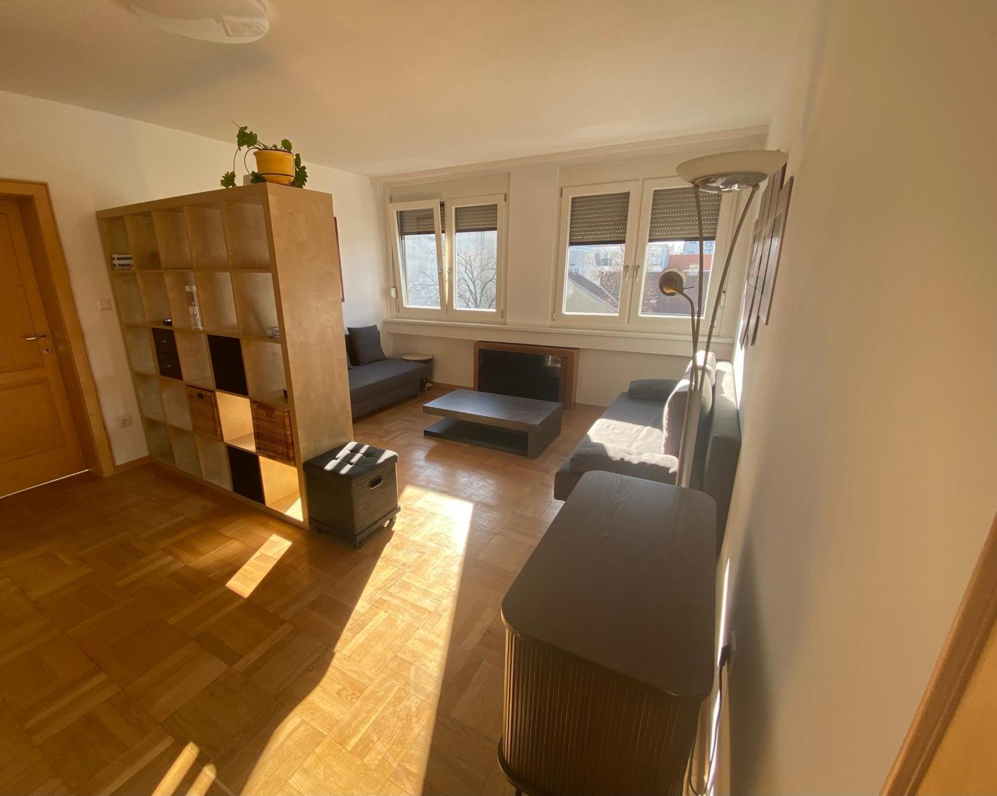 Apartament Nearby Westbahnhof And Mariahilferstrasse Wiedeń